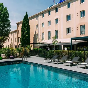 Escale Oceania Hotel
